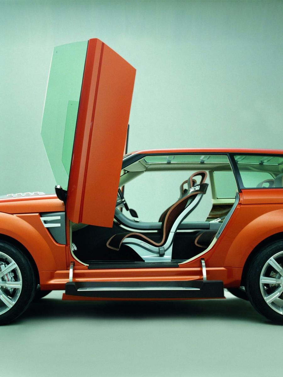  Land Rover Range Stormer Concept 2004 года  (фото 11 из 22)